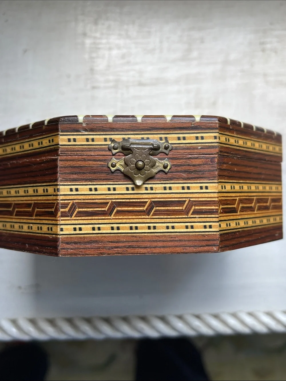 🟡 Miguel Laguna Vintage Handcrafted Octagonal Inlay Wood Jewelry Box Taracea
